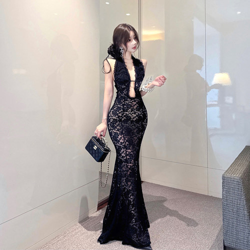 御姐风性感辣妹黑色蕾丝连衣裙