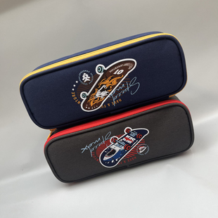 晨光自由行者笔盒款笔袋牛津布大开口拿取方便大容量双层结构分类学生用文具化妆品数据线杂物收纳APB932NB