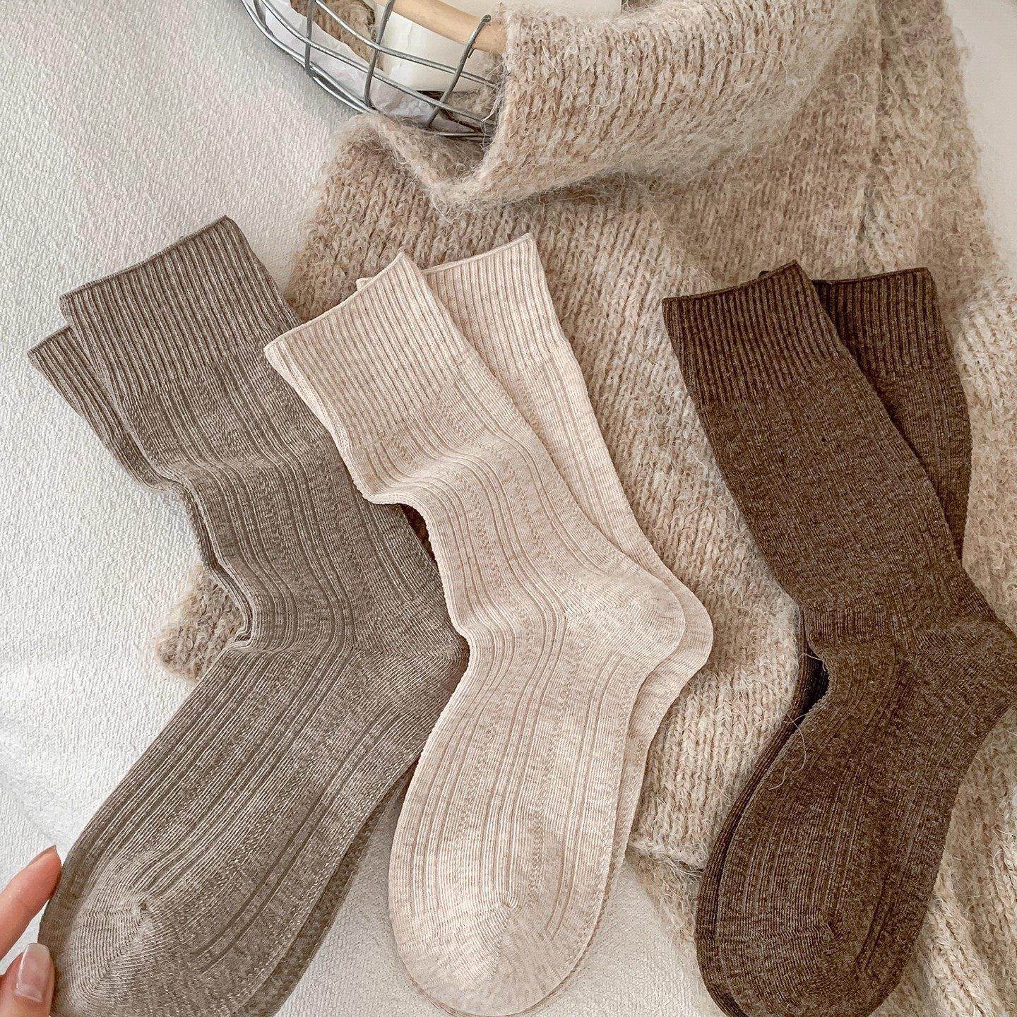 燕麦色袜子女中筒袜miu系配勃肯鞋秋冬琥珀流光风堆堆袜,女士内衣/男士内衣/家居服,中筒袜,淘宝优惠券,粉丝福利购,淘宝优惠卷