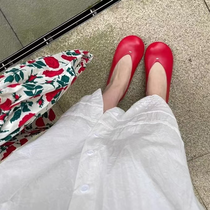 真皮圆头小红鞋单鞋平底奶奶鞋