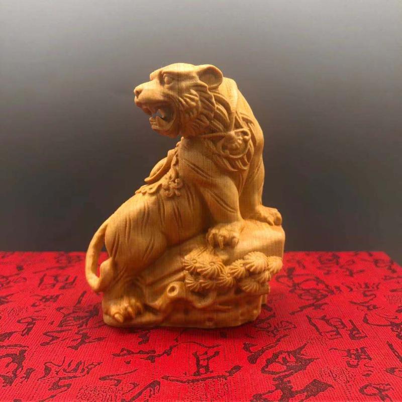 崖柏黄杨木雕猛虎上山生肖动物虎实木摆件工艺品车载家居装饰礼品