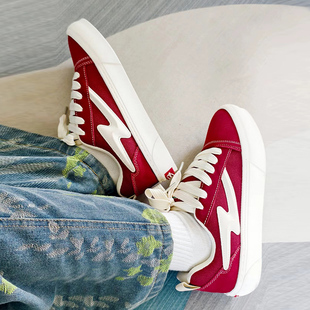 情侣新款 TINMUU 刺绣板鞋 天牧闪电炸街学院生增高时尚 明星同款