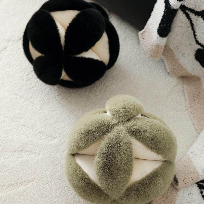 球形毛绒沙发抱枕样板间软装搭配沙发小靠枕含芯毛绒绣球床头靠垫,居家布艺,抱枕被,淘宝优惠券,粉丝福利购,淘宝优惠卷