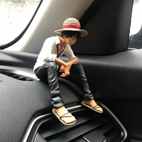 路飞手办车载摆件海贼王手办汽车摆件海贼王摆件路飞摆件车载手办