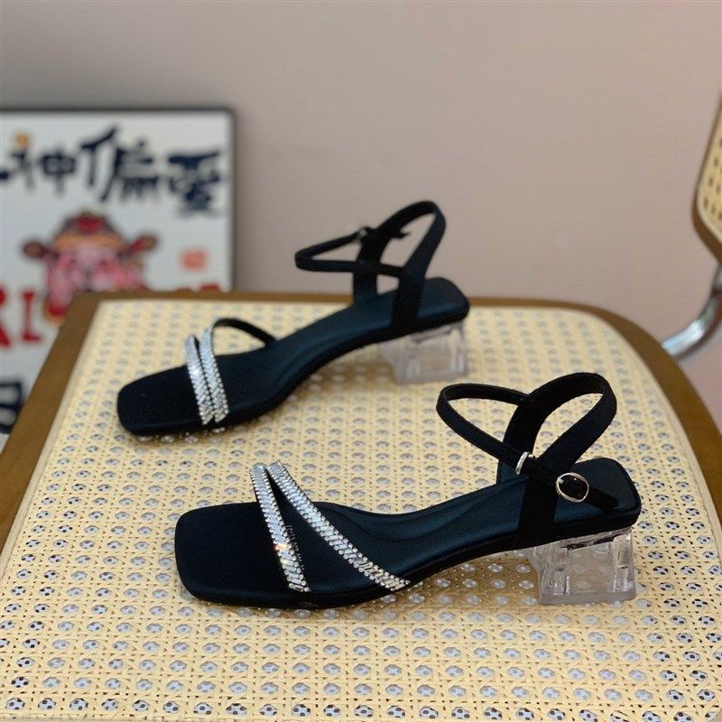 水晶粗跟厚底凉鞋女2025夏季新款百搭气质水钻方头一X字扣带高跟