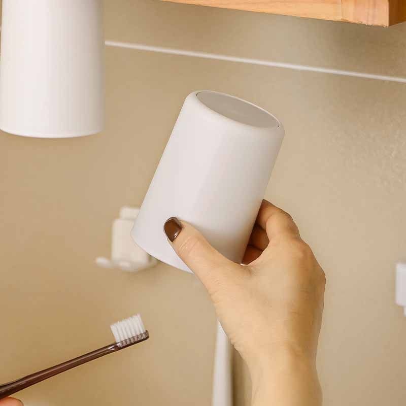 磁吸式漱口杯洗漱台倒扣沥水牙刷杯壁挂式刷牙杯子挂墙磁力杯架,家庭/个人清洁工具,洗漱杯,淘宝优惠券,粉丝福利购,淘宝优惠卷
