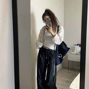 留下 1992 入股不亏根本穿不腻的伞兵工装裤百搭显瘦薄款直筒裤女