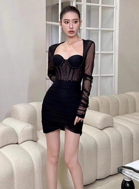 性感网纱拼接长袖连衣裙女2024新款秋季气质修身显瘦包臀短款裙子