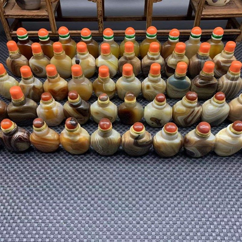 玛瑙鼻烟壶蒙古特色民间手工艺礼品把玩R摆件蒙古祝寿回礼