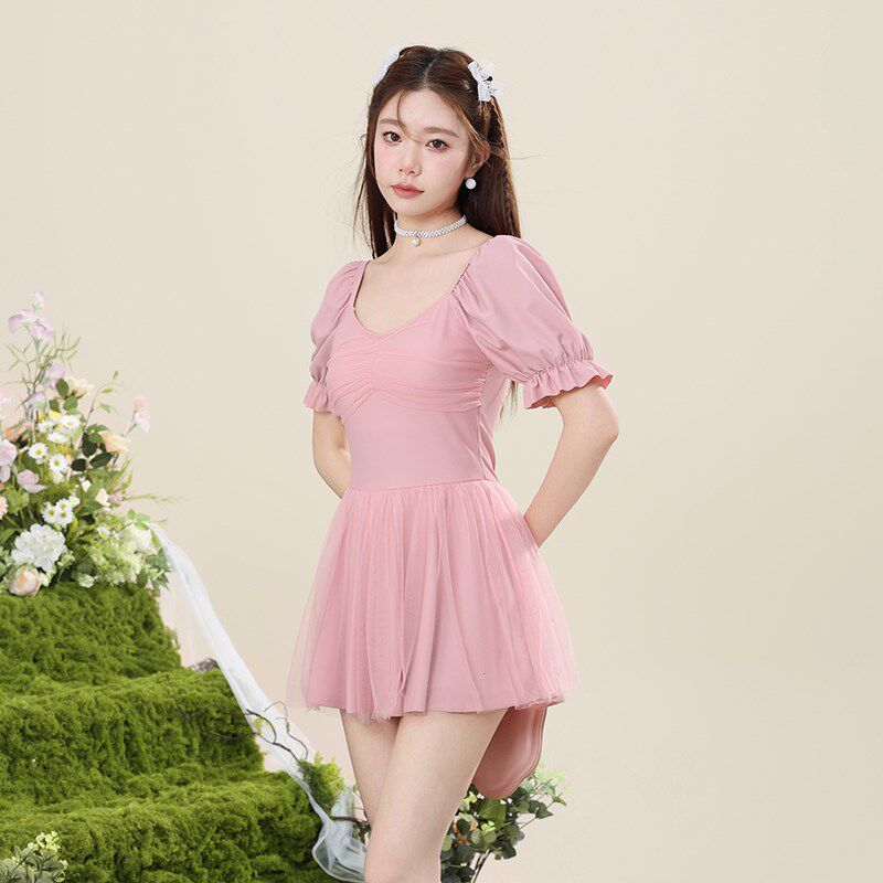 连体泳衣女夏保守2024新款爆款海边高级感显瘦Q遮肚裙式平角游泳