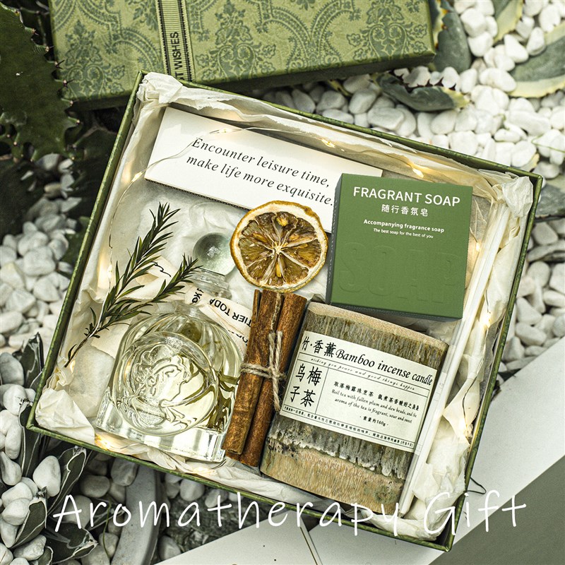 香薰蜡烛礼盒小众高级感送男女生日礼物闺蜜伴手礼助眠实用毕业礼