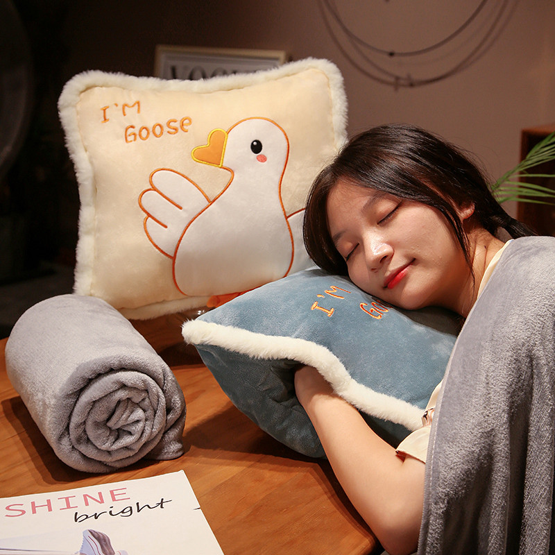 车载抱枕被子两用枕头小被子二合一汽车用毛毯办公室靠枕午睡夏季