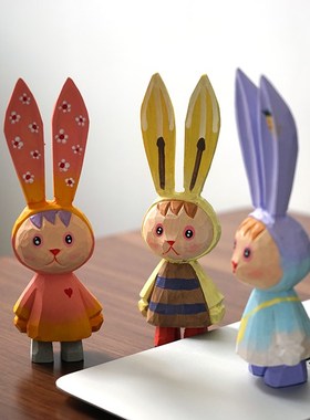 长耳朵兔子手工木雕小摆件公仔可爱木头雕刻治愈系卡通书桌装饰品