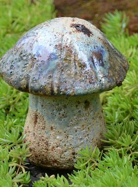 花园摆件田园粗陶仿真蘑菇园林雕塑摆设工艺品庭院户外幼儿园装饰