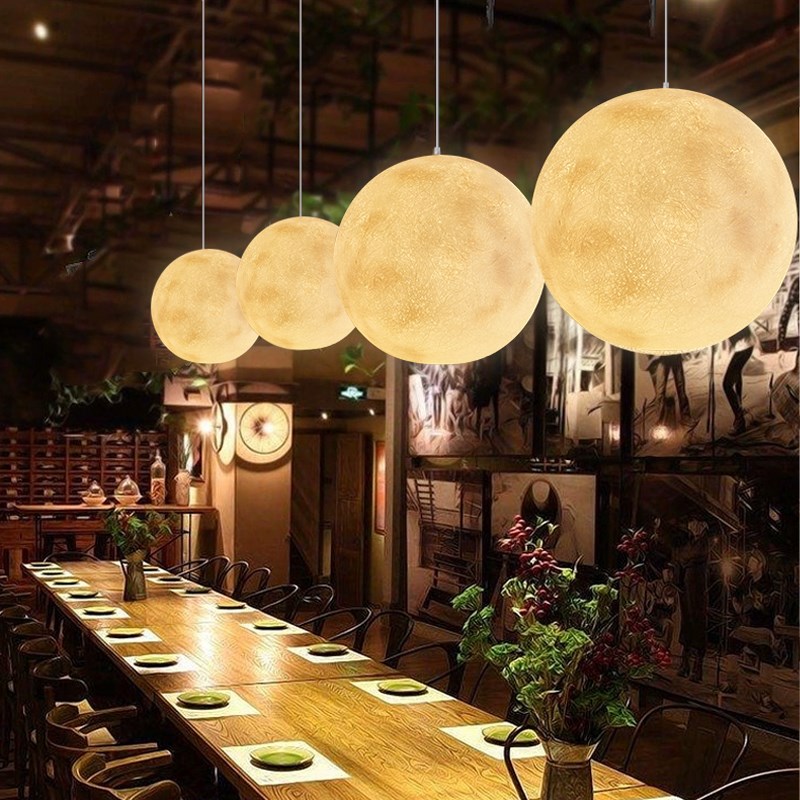 月球灯吊灯创意圆球星球灯服装店铺橱窗灯北欧网红餐厅球形月亮灯