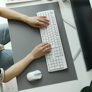 定制简约加厚双面同色环保皮防水键盘垫办公书桌垫电脑桌大滑鼠垫