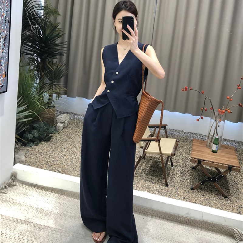 法式洋气棉麻套装女2024夏wV领马甲背心高腰阔腿裤时髦亚麻两件套