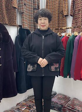 中老年冬款加绒牛仔布外套女短款50岁女人加肥加大宽.松妈妈上衣