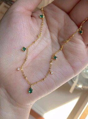 精致复古祖母绿锆石项链女小众设计感锁骨链轻奢时尚简约颈链