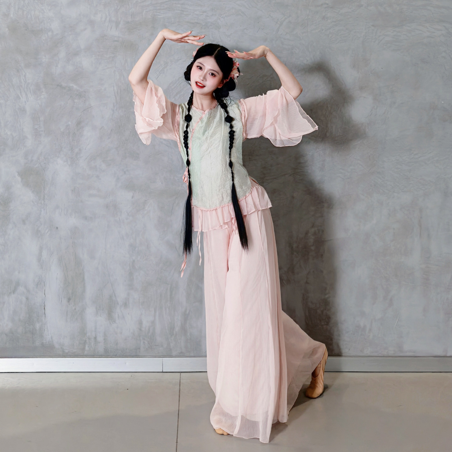 古典舞练功服女中国舞飘逸演出服马甲舞蹈服网纱舞蹈仙气飘飘上衣