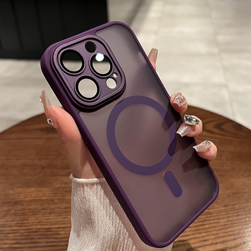 适用iPhone16仿五金精孔磁吸手机壳苹果15promax肤感磨砂镜头膜14