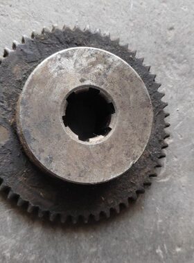 济南临沂鲁南C616/C6132配件0430齿轮M2Z55花键6-28X6