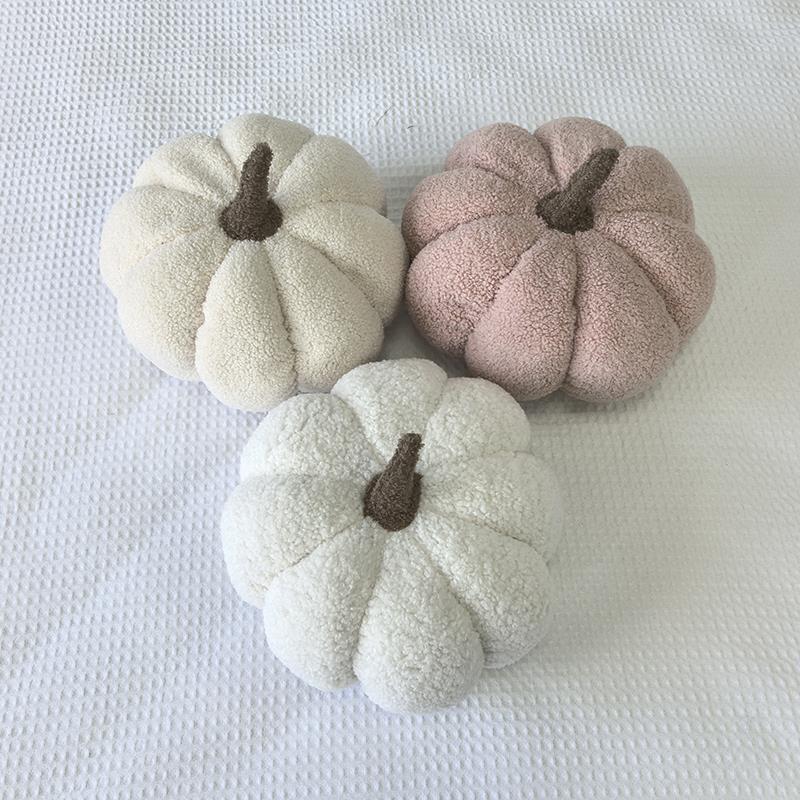 出口外贸小南瓜异形抱枕卧室客厅阳台家居装饰靠枕小清新简约纯色