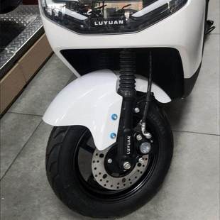 雅迪台铃爱玛电动车前挡泥板通用大牛彷小牛前轮泥板N1挡水挡泥瓦