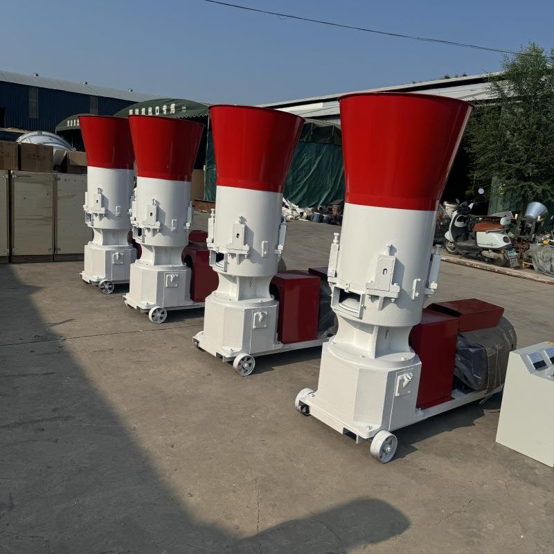 柴油机款饲料颗粒机玉米桔杆粉碎制粒机家用小型颗粒饲料机造粒机