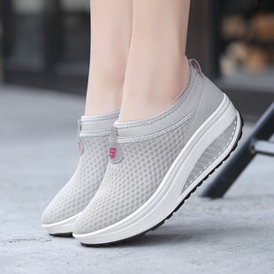 中年妈妈鞋 2021春夏新款 增高女单鞋 松糕鞋 网面透气运动休闲摇摇鞋