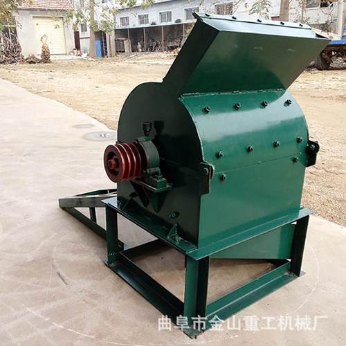 柴油机带豆饼粉碎机组50型饲料加工机械大功率瓦楞饼破碎设备