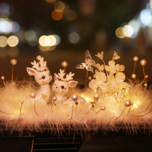 汽车摆件2023新款中控台摆件一路平安鹿车内饰品高档女士车载香薰