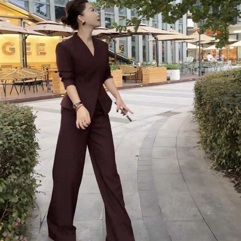 高端气质西服套装女秋季款高级感安哥拉红色V领双排扣外套+阔腿裤
