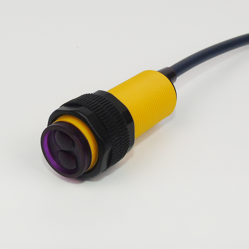 E18-D80NK 光电传感器 漫反射式红外光电开关5V 避障传感器模块
