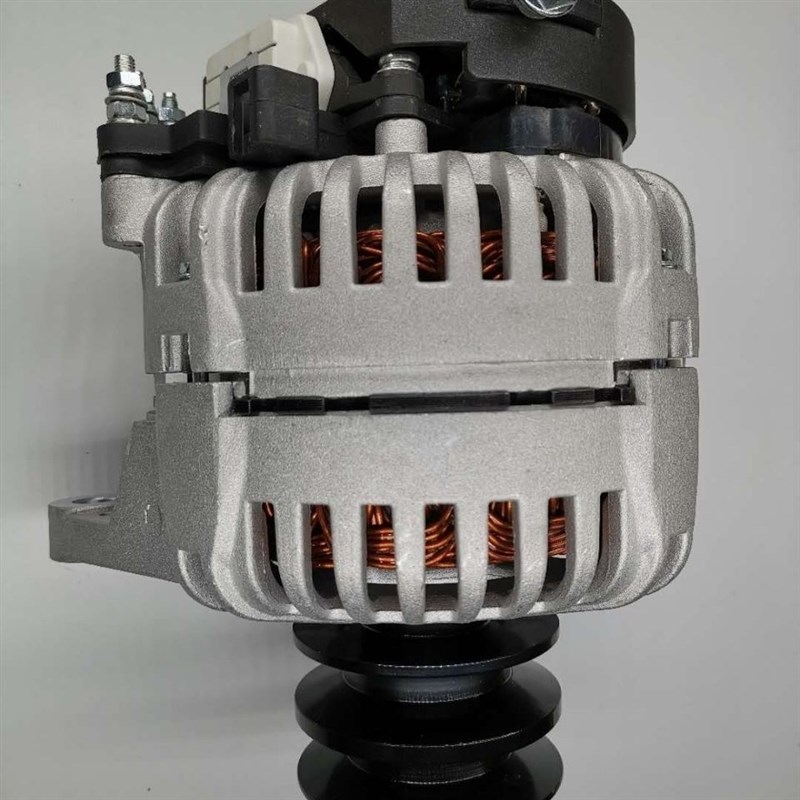 佩特来发电机AVi144 2A12发电机3701-00781 28V100A AVi1442A12