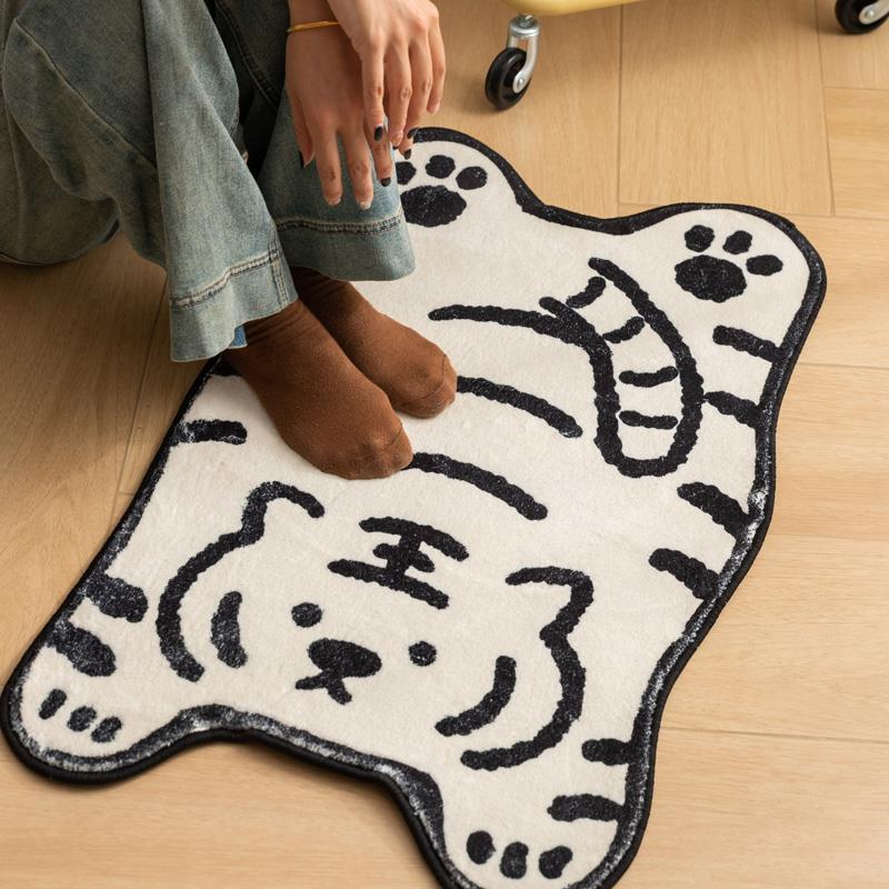 小老虎卡通浴室地垫仿羊绒地毯淋浴房门口防滑吸水脚垫卧室床边毯