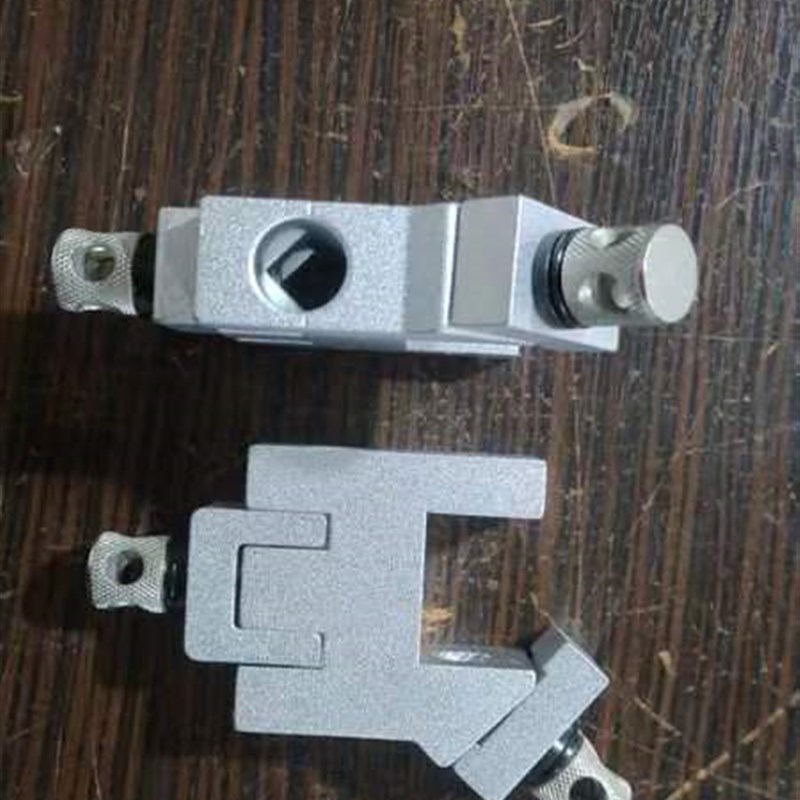 旭铭易工全自动糊盒机配件方管夹方钢夹夹扣夹子条15MM/16MM*30MM