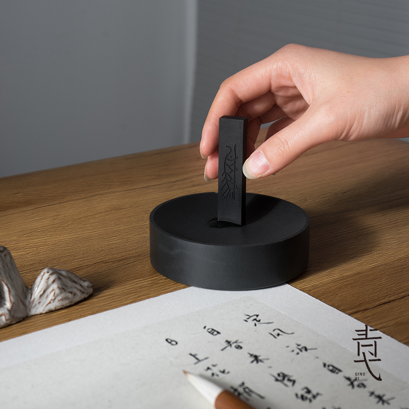 青弋小鱼墨块墨条墨柱墨锭纯手工松烟墨陈年老墨初学者学生砚台研