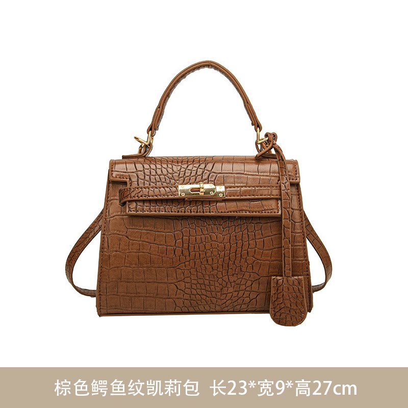 简约现代样板房女士衣帽间包包摆件衣柜展厅陈列道具方包软装饰品