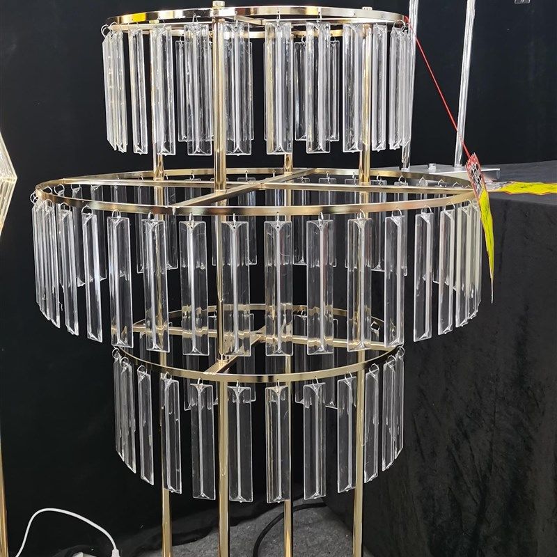 新款婚庆道具水晶冰长条桌花花器婚礼堂甜品台桌面铁艺珠帘摆件装