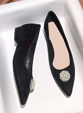 黑色气质绒面单鞋女2025年春秋季新款尖头浅口通勤百搭平底工作鞋