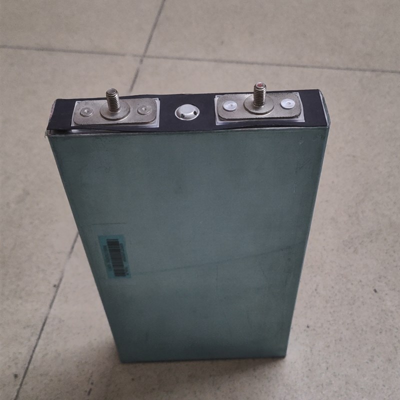 3.2V80AH/100AH磷酸铁锂铝壳电动车动力锂电池大容量电芯A品