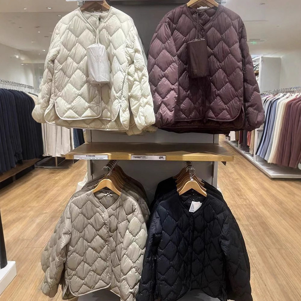 奥特莱斯专柜品牌折扣轻羽绒服女士短款轻薄内胆秋冬圆领休闲夹克