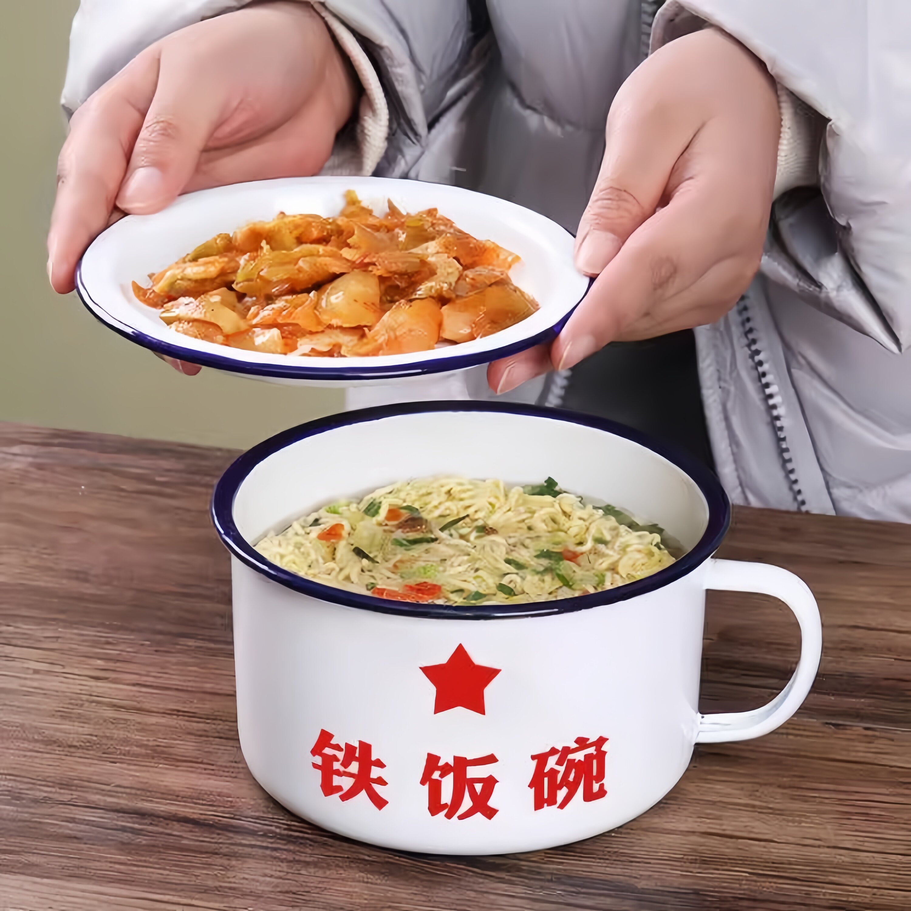 搪瓷泡面碗带盖学生宿舍老式饭缸高颜值方便面碗带把手男生饭盒