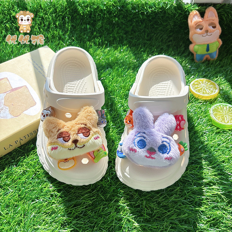 女童洞洞鞋儿童女宝拖鞋软底外出户外家居浴室洗澡防滑2026年新款