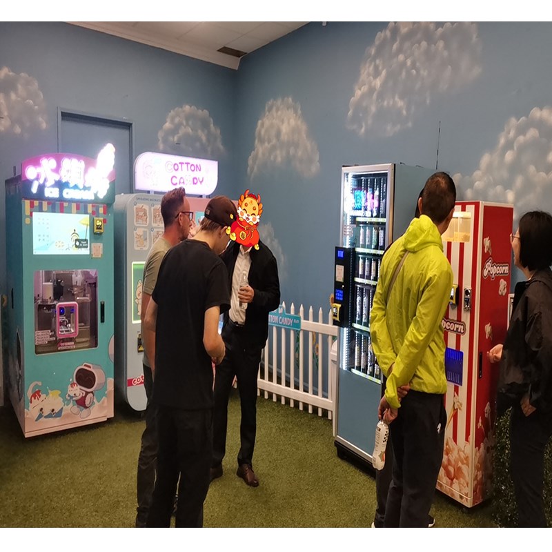 冰淇淋售卖机工厂直营全自动智能方便维护简单夜市创业用冰激凌机