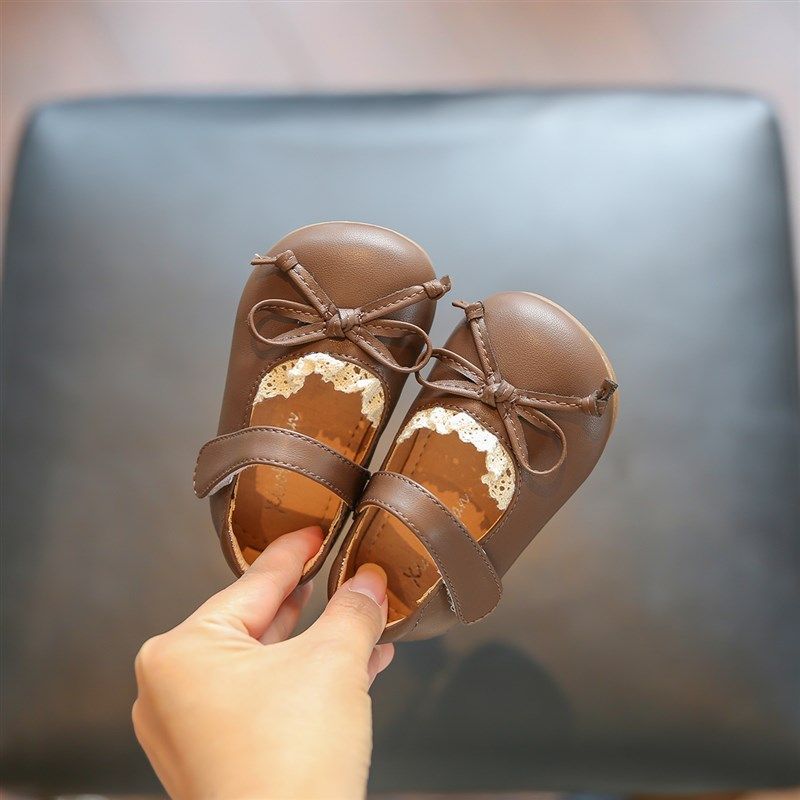 婴儿鞋1一2-3岁女宝学步鞋春秋软底宝宝鞋子小童公主鞋幼儿皮鞋夏