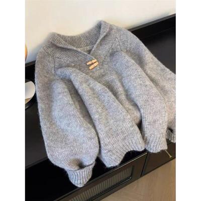 秋冬2025新款慵懒风牛角扣