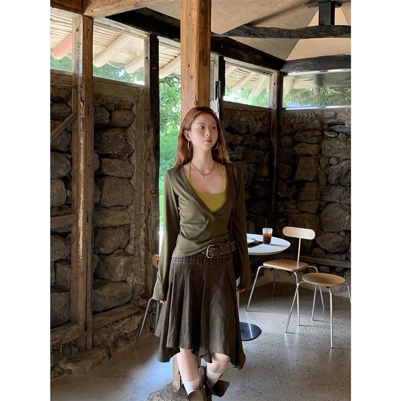 清仓 两件套撞色v领辣妹叠穿长袖t恤女秋季修身挂脖上衣