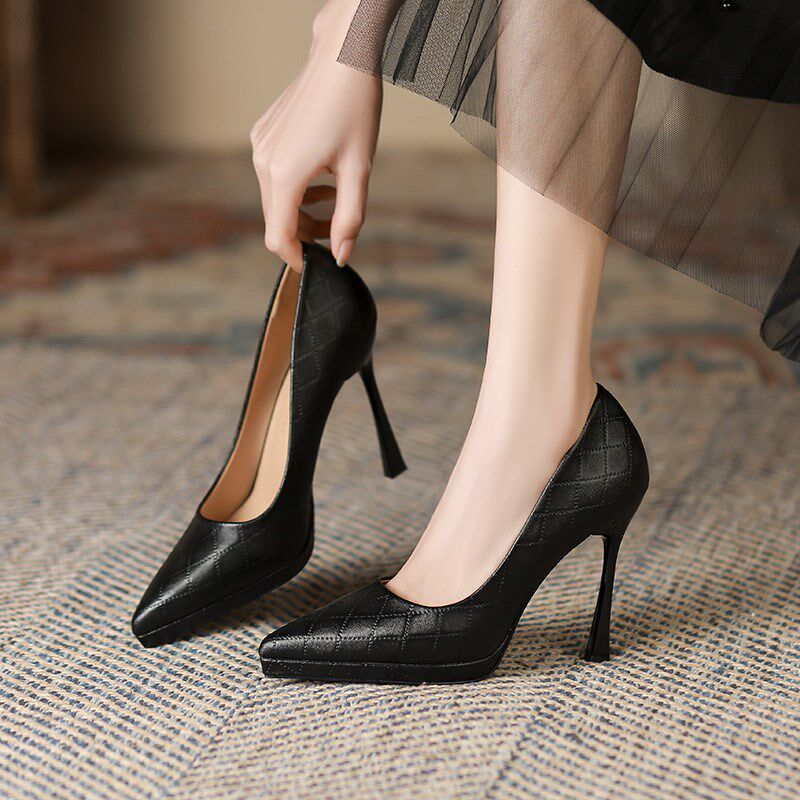 软皮黑色高跟鞋女2024年新款尖头E细跟浅口防水台单鞋职业工作女